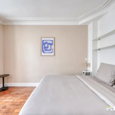 Village Charm In Alésia 2 Bedrooms *